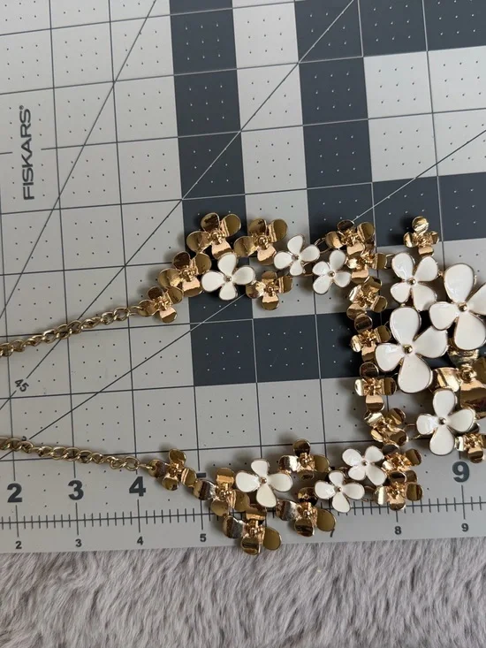 Fashion Elegant Gold & White Enameled Floral Bib 16” + 3” Extension Necklace - Picture 8 of 17